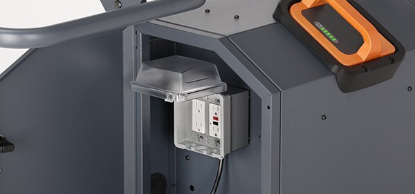 bretford Cordless Explorer Cart ACDoor Open