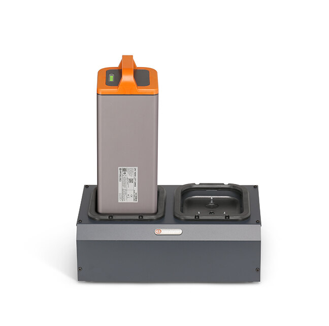 bretford-dual-charging-station-front-one-battery