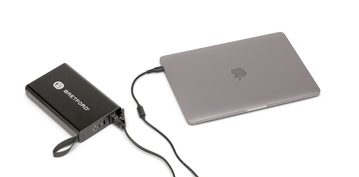 Bretford PowerStation Pro Charging a Macbook